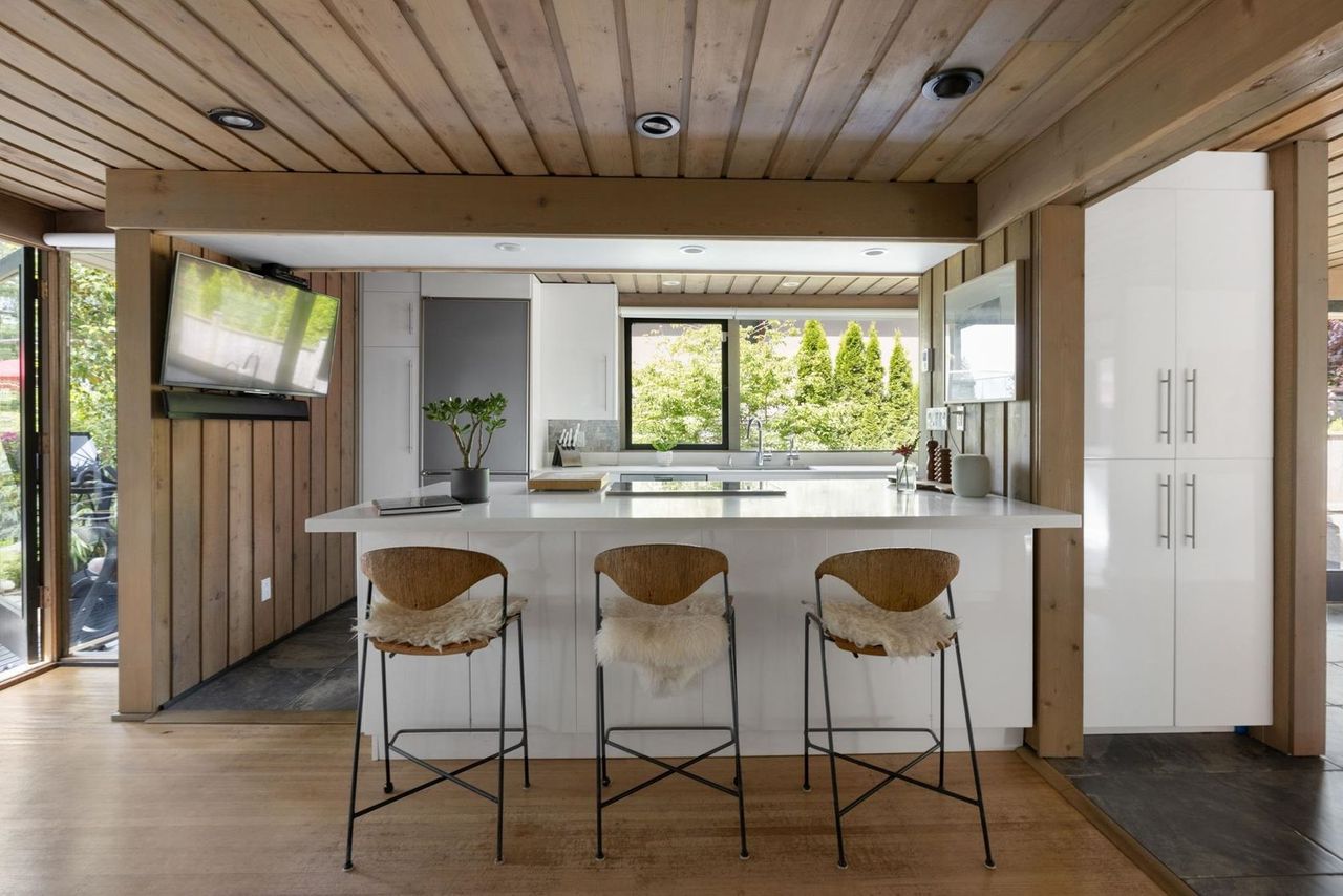 1655-ottawa-avenue-ambleside-west-vancouver-11.jpg
