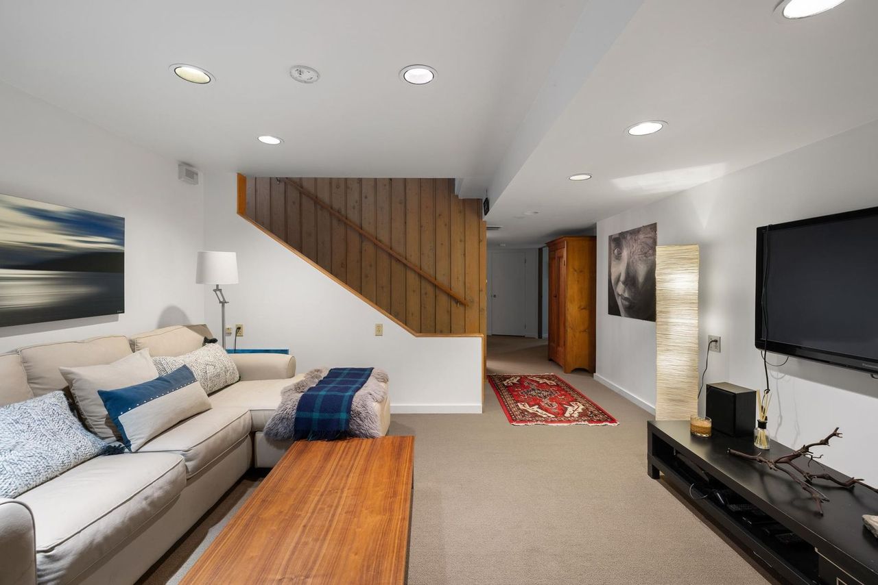 1655-ottawa-avenue-ambleside-west-vancouver-23.jpg