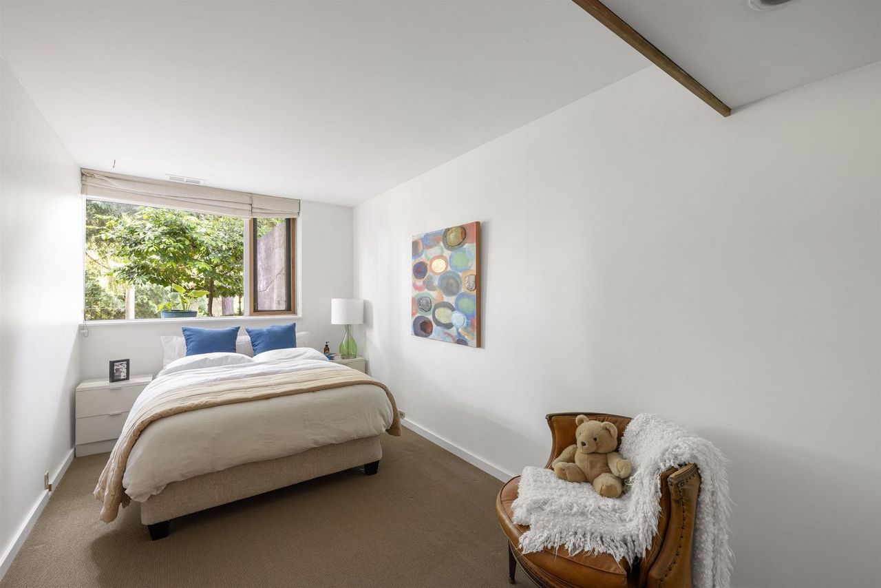 1655-ottawa-avenue-ambleside-west-vancouver-25.jpg