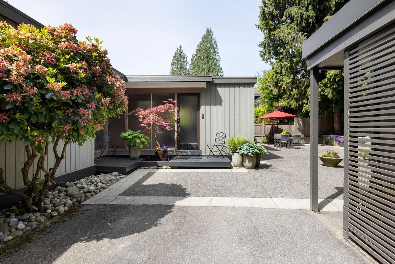 1655-ottawa-avenue-ambleside-west-vancouver-32.jpg