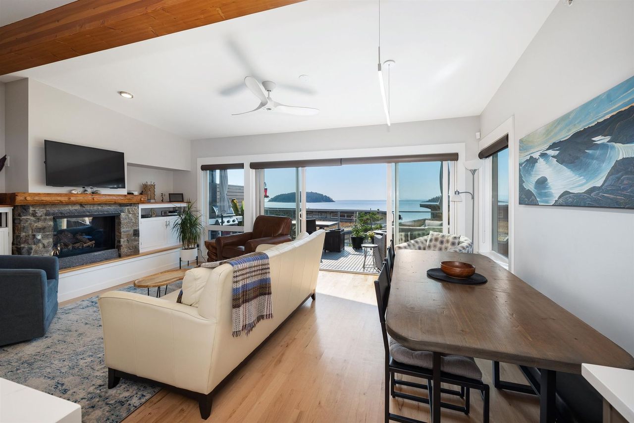 5398-wakefield-beach-lane-sechelt-district-sunshine-coast-08.jpg