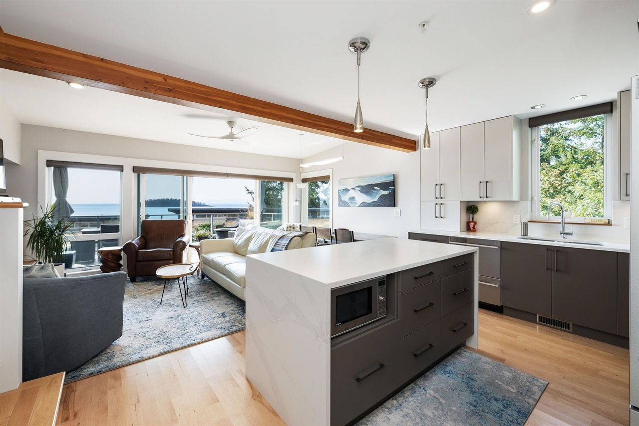 5398-wakefield-beach-lane-sechelt-district-sunshine-coast-13.jpg