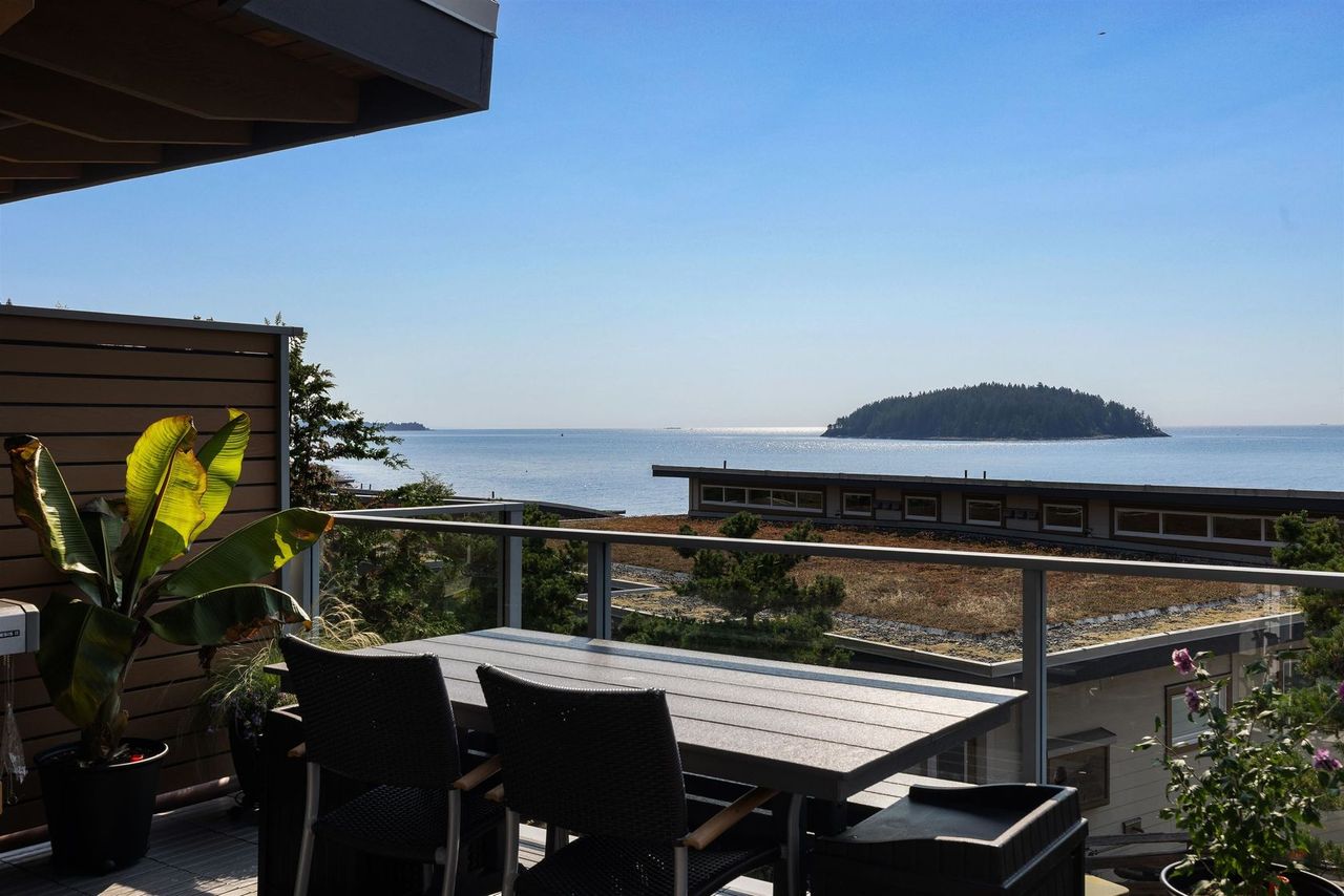 5398-wakefield-beach-lane-sechelt-district-sunshine-coast-33.jpg