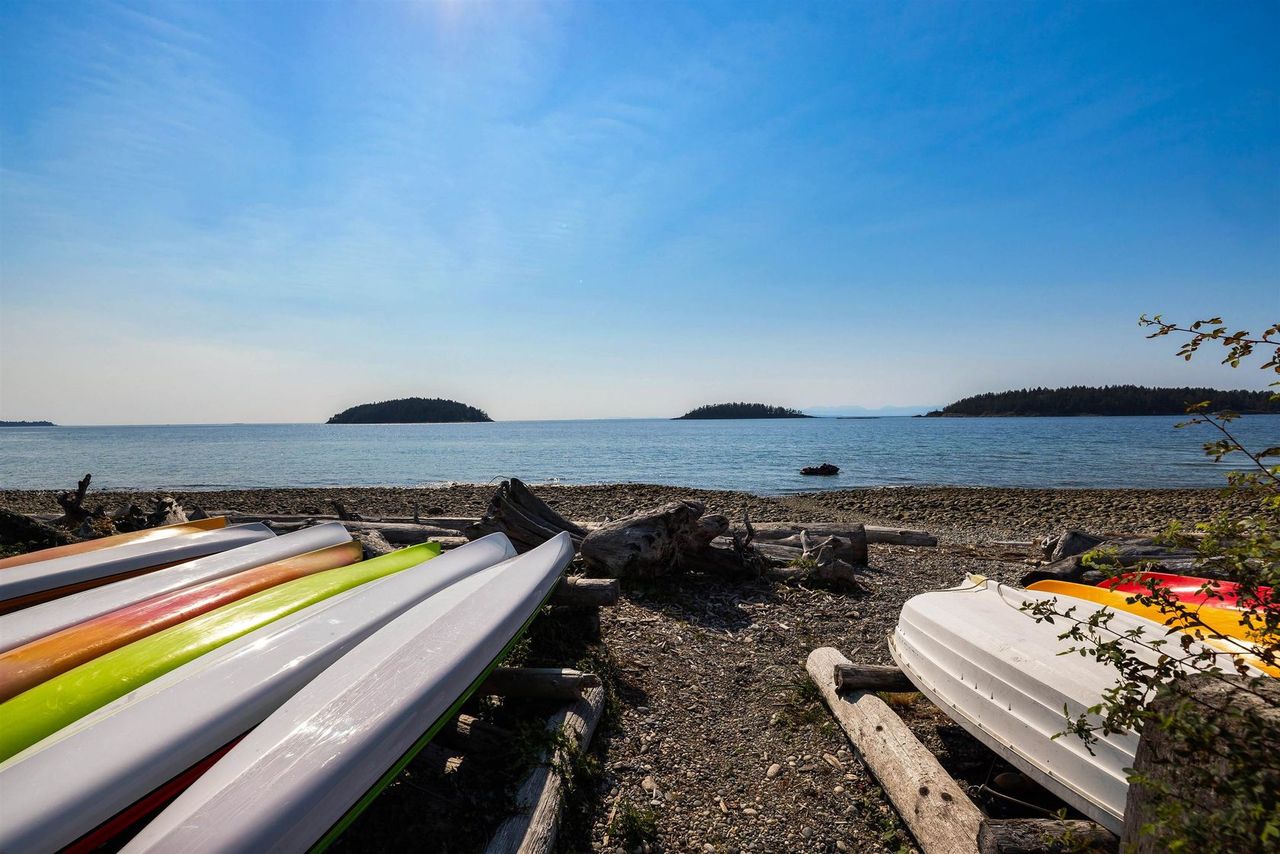 5398-wakefield-beach-lane-sechelt-district-sunshine-coast-38.jpg