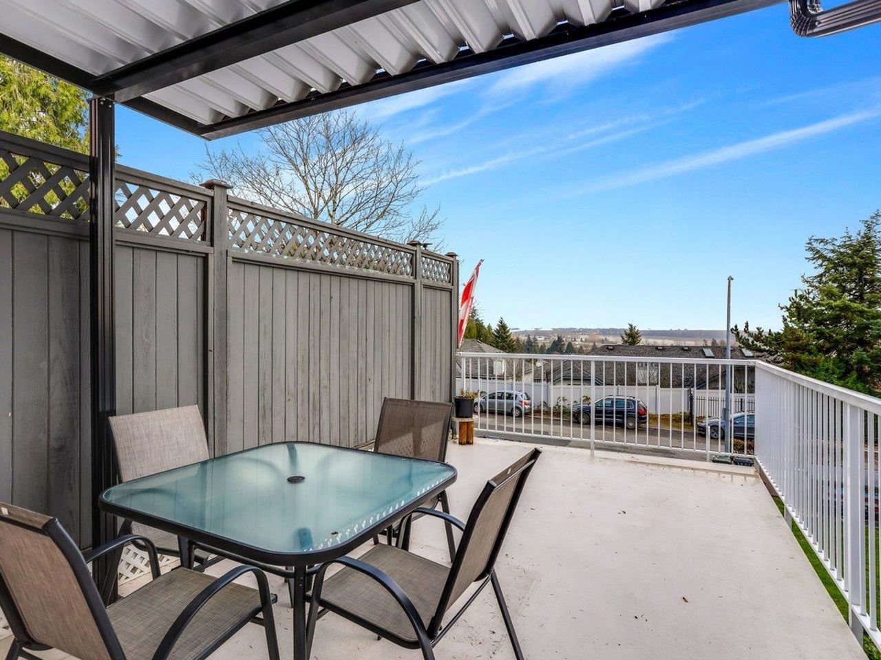 1309-vivian-place-mary-hill-port-coquitlam-06.jpg