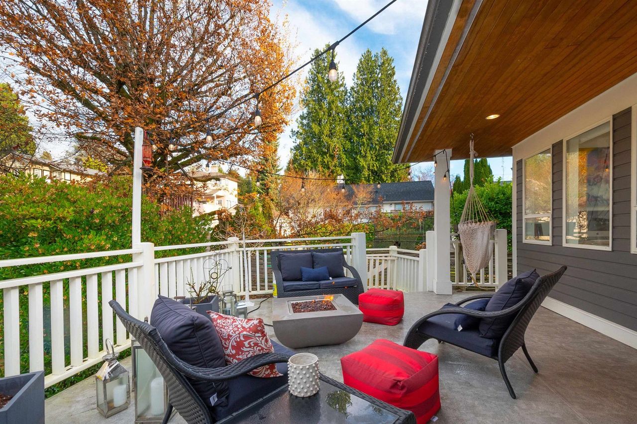 2047-fulton-avenue-ambleside-west-vancouver-23.jpg