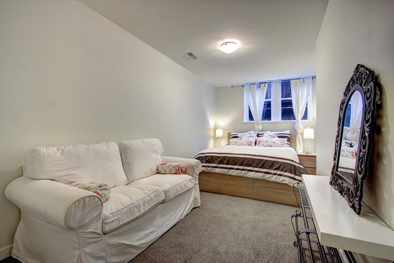 2047-fulton-avenue-ambleside-west-vancouver-31.jpg