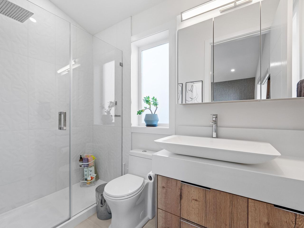 1-371-e-16th-avenue-mount-pleasant-ve-vancouver-east-34.jpg