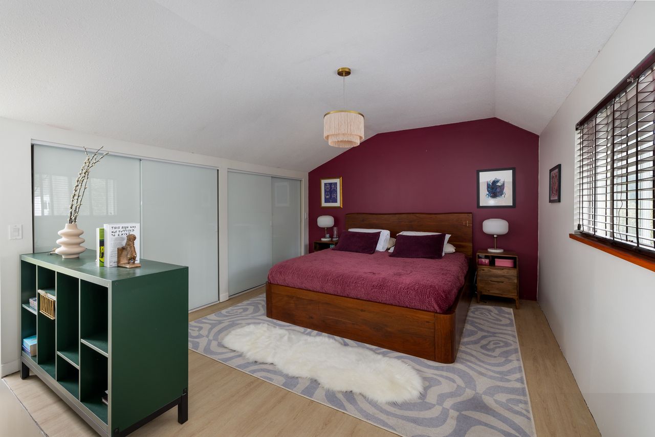 4520-capilano-rd-8626.jpg