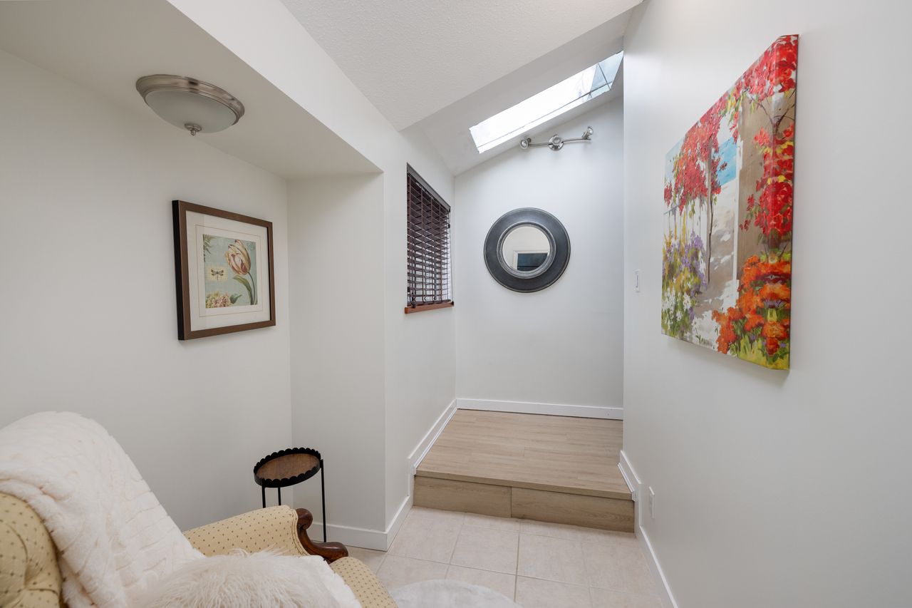 4520-capilano-rd-8653.jpg