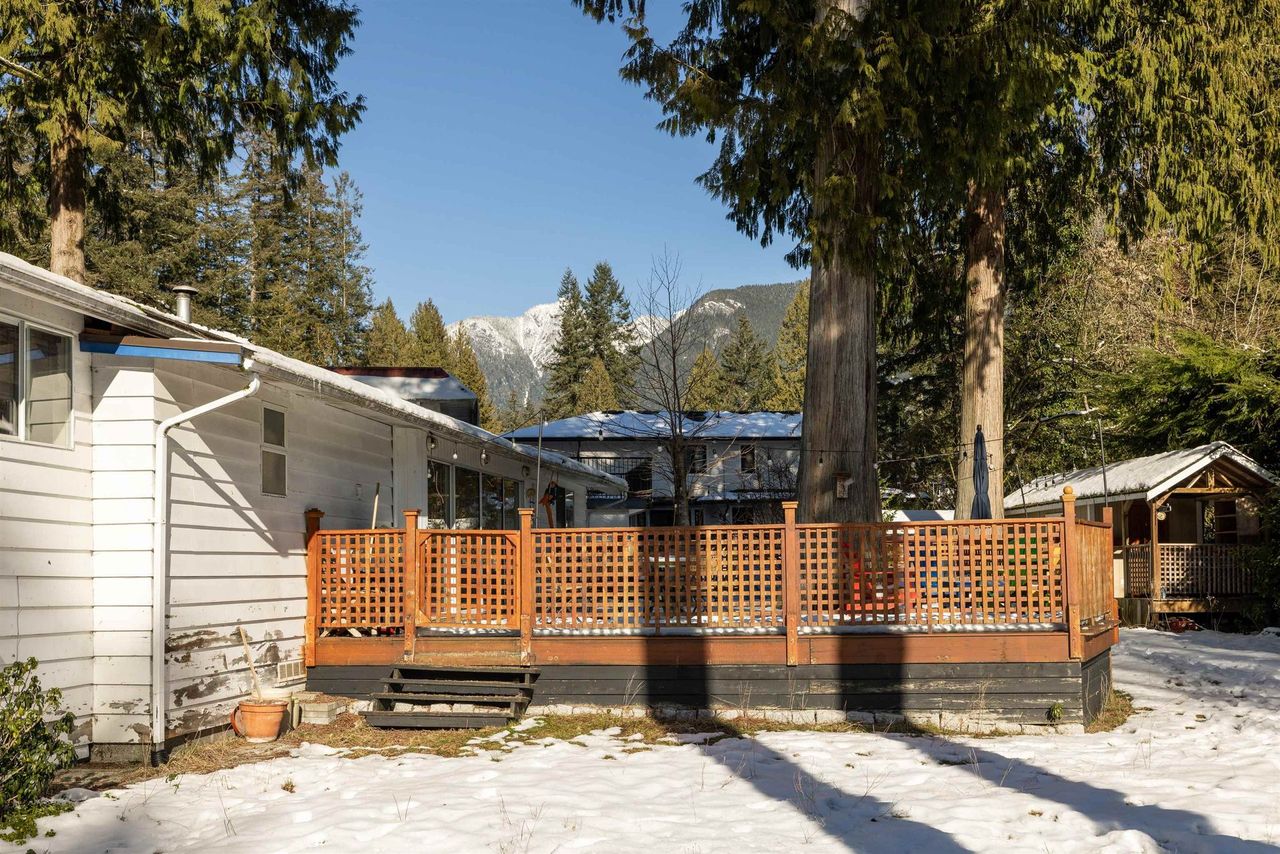 4520-capilano-road-canyon-heights-nv-north-vancouver-07.jpg