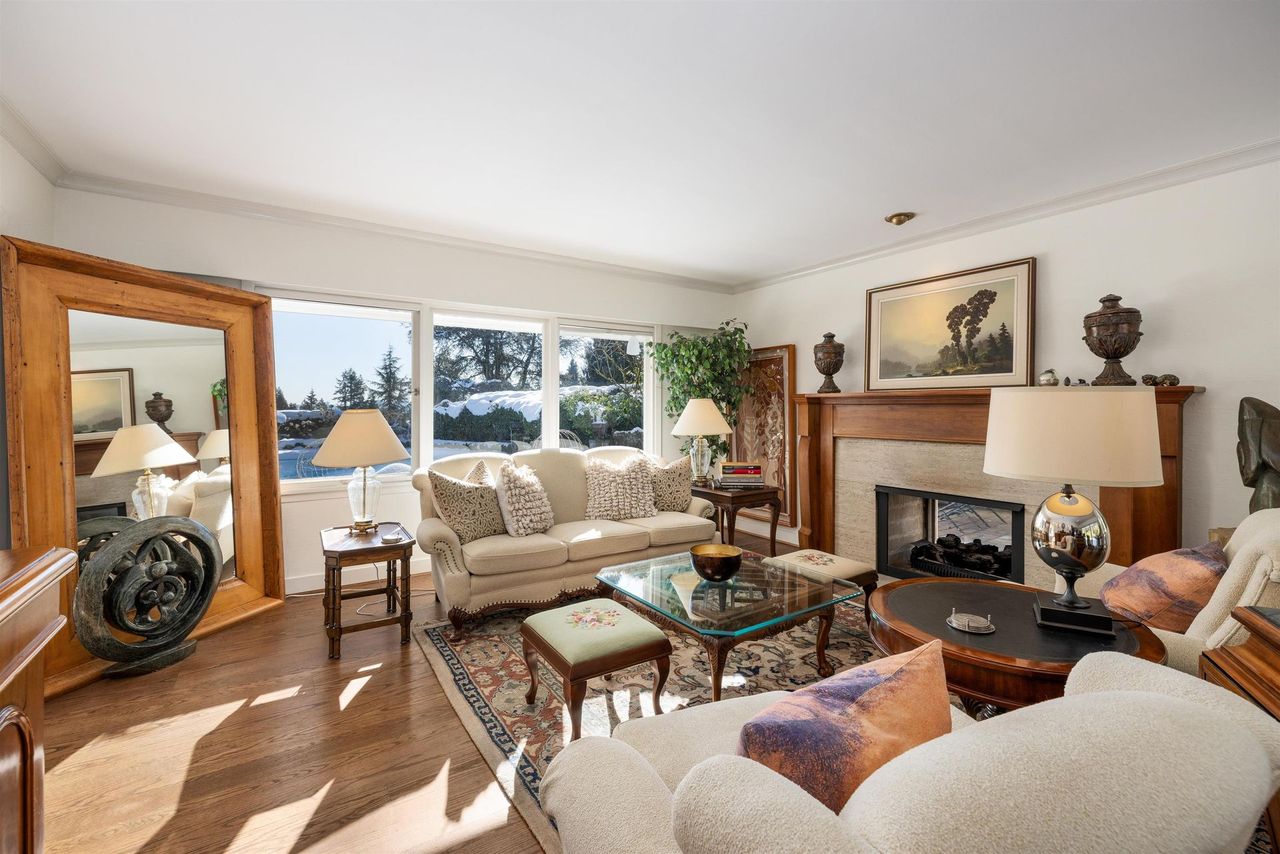 483-eastcot-road-british-properties-west-vancouver-03.jpg