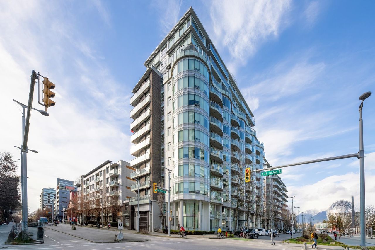 1661-ontario-street-false-creek-vancouver-west-34.jpg