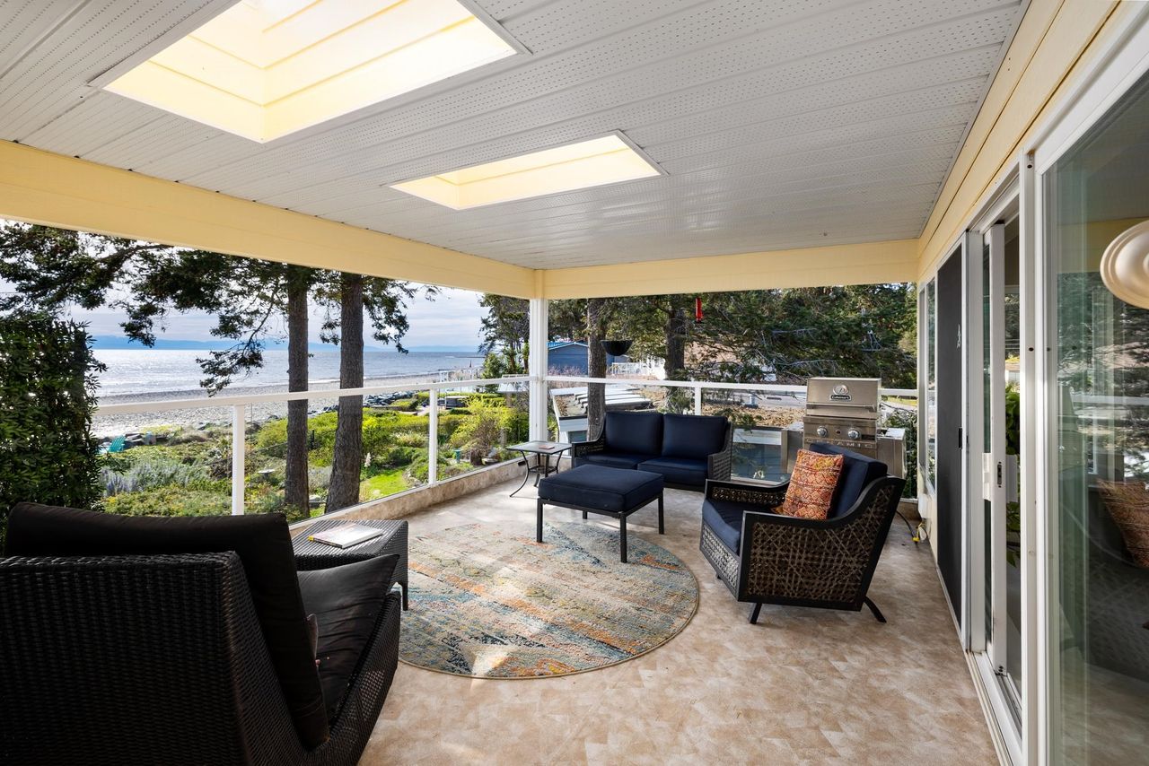 1585-field-road-sechelt-district-sunshine-coast-16.jpg