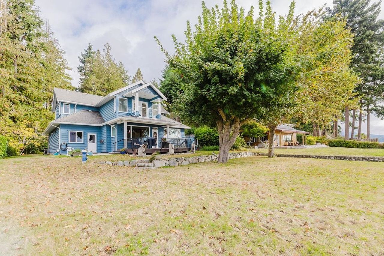 1537-mccullough-road-sechelt-district-sunshine-coast-06.jpg