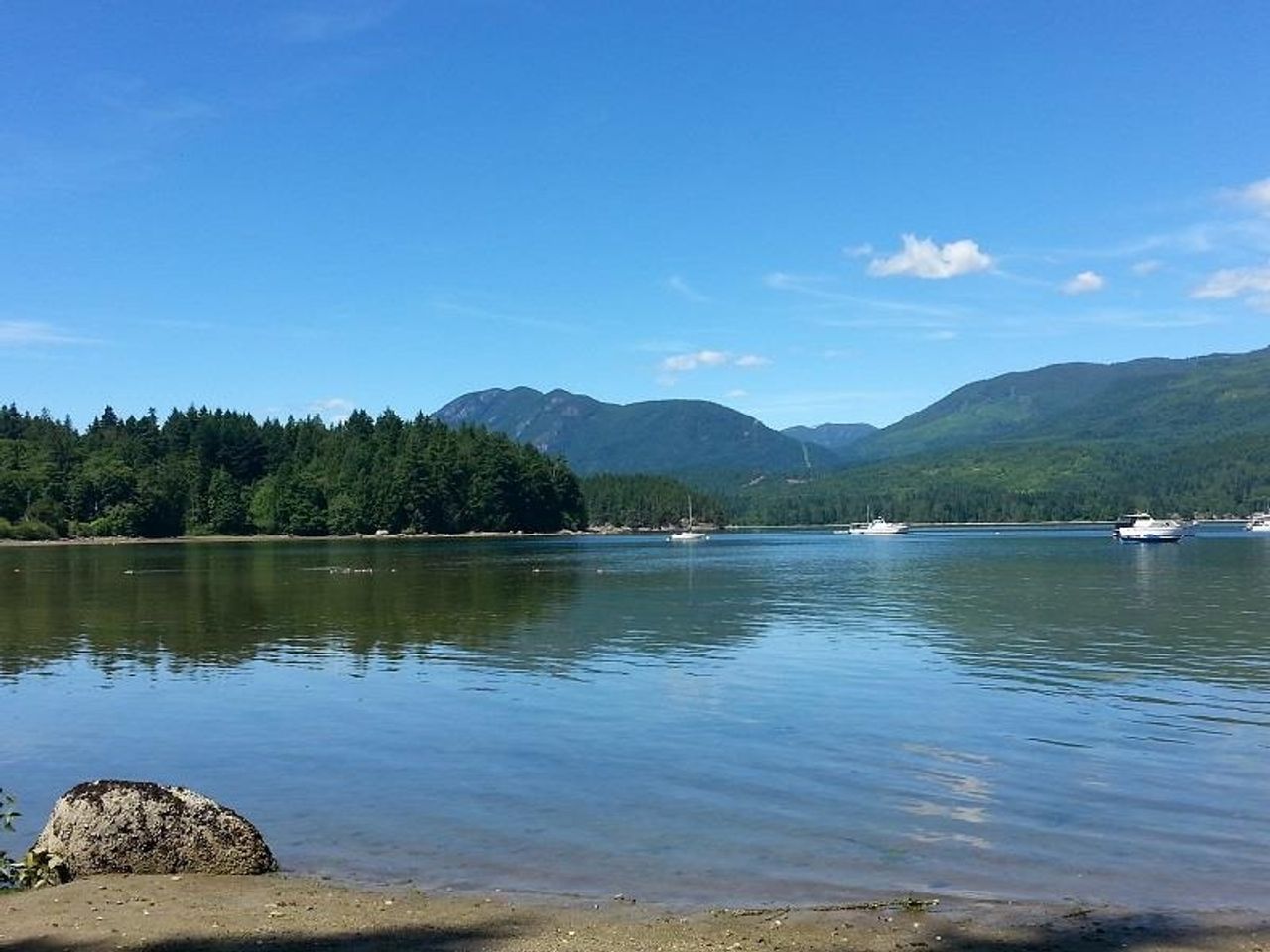 5830-marine-way-sechelt-district-sunshine-coast-02.jpg