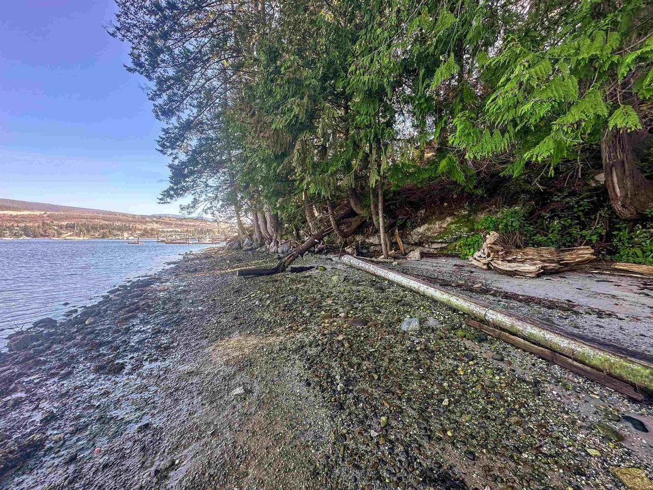 5830-marine-way-sechelt-district-sunshine-coast-09.jpg
