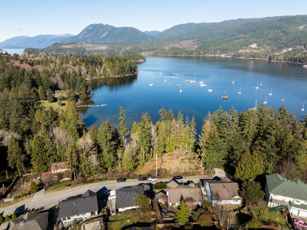 5830-marine-way-sechelt-district-sunshine-coast-13.jpg
