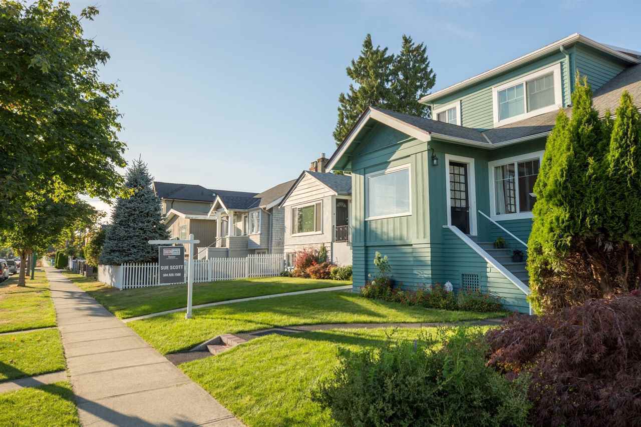 4131 Pandora Street, Vancouver Heights, Burnaby North 4