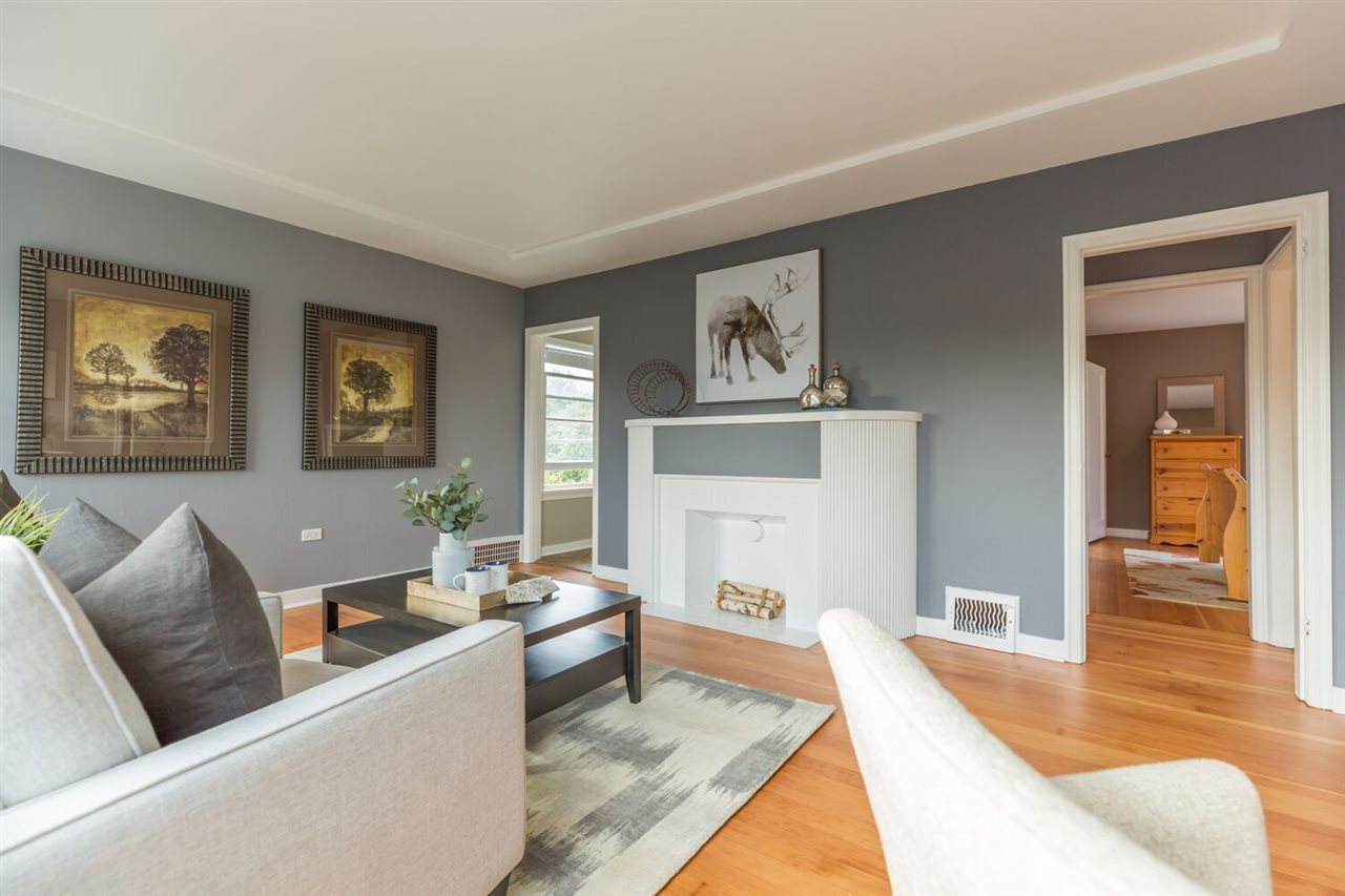 4131-pandora-street-vancouver-heights-burnaby-north-11.jpg