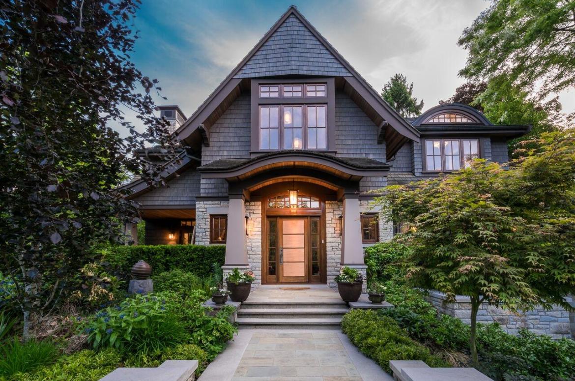 Curb Appeal and Exterior Staging 