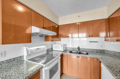 5911-alderbridge-way-brighouse-richmond-17 at 1601 - 5911 Alderbridge Way, Brighouse, Richmond