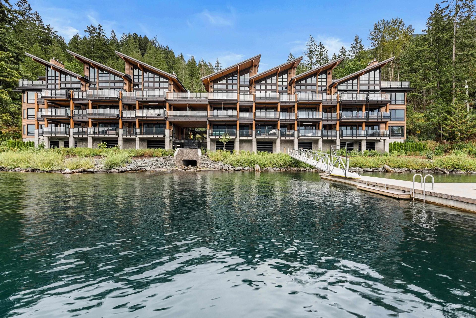Photo of 102 - 3175 Columbia Valley Road, Cultus Lake North, Cultus Lake & Area
