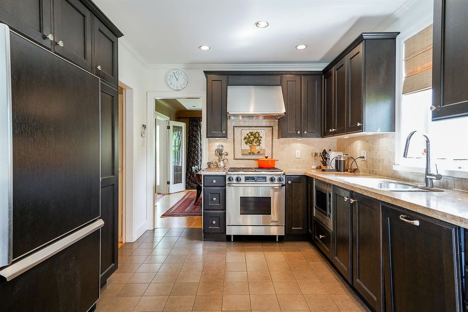 3392-w-38th-avenue-dunbar-vancouver-west-06 at 3392 West 38th Avenue, Dunbar, Vancouver West