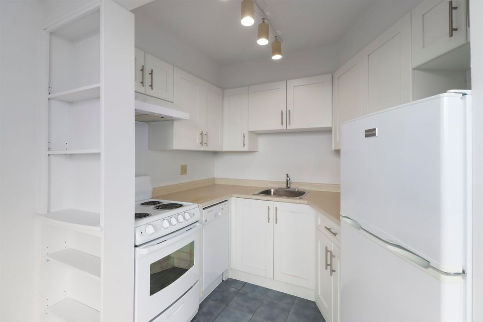 4691-w-10th-avenue-point-grey-vancouver-west-12 at 602 - 4691 W 10th Avenue, Point Grey, Vancouver West