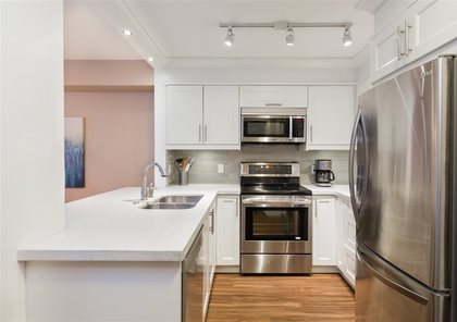 262146358-12 at 210 - 228 East 18th Avenue, Main, Vancouver East