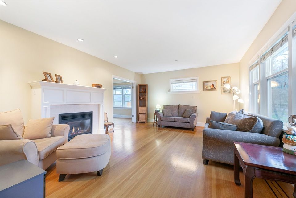 3792-w-18th-avenue-dunbar-vancouver-west-03 at 3792 W 18th Avenue, Dunbar, Vancouver West