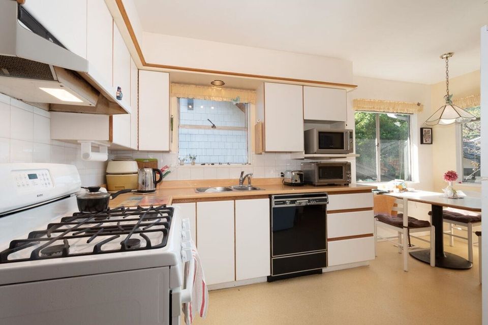 2621-w-14th-avenue-kitsilano-vancouver-west-07 at 2621 W 14th Avenue, Kitsilano, Vancouver West