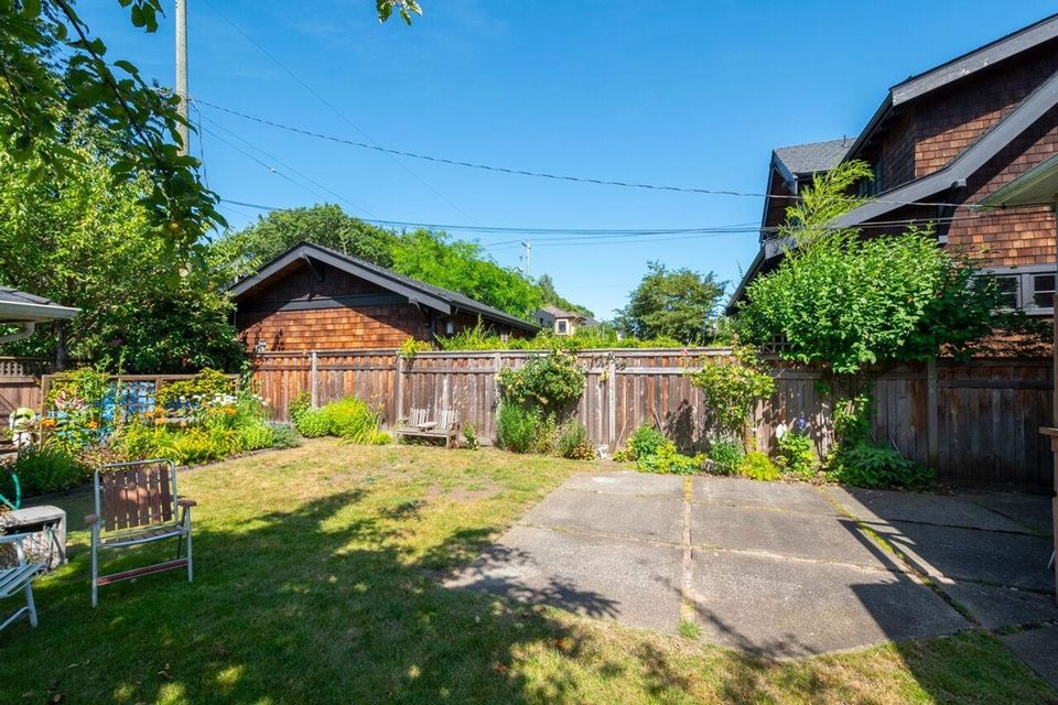 2621-w-14th-avenue-kitsilano-vancouver-west-19 at 2621 W 14th Avenue, Kitsilano, Vancouver West