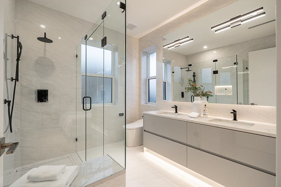 2565-w-2nd-avenue-kitsilano-vancouver-west-17 at 2565 W 2nd Avenue, Kitsilano, Vancouver West