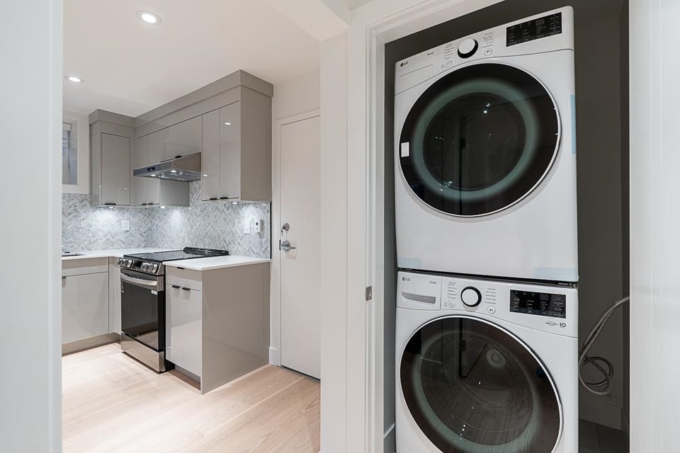 2565-w-2nd-avenue-kitsilano-vancouver-west-34 at 2565 W 2nd Avenue, Kitsilano, Vancouver West