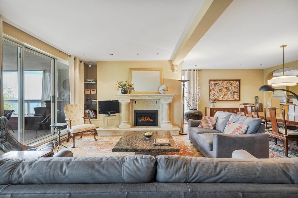 2015-beach-avenue-west-end-vw-vancouver-west-04 at 302 - 2015 Beach Avenue, West End VW, Vancouver West