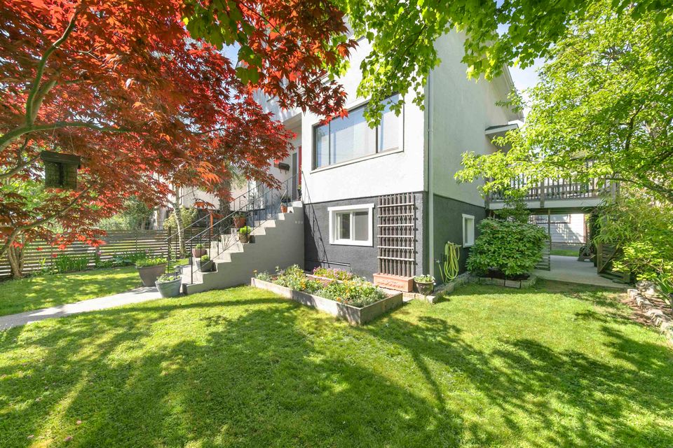 827-e-16th-avenue-mount-pleasant-ve-vancouver-east-03 at 827 E 16th Avenue, Mount Pleasant VE, Vancouver East