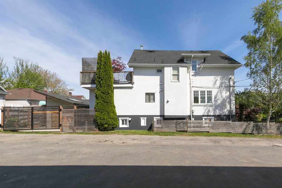 827-e-16th-avenue-mount-pleasant-ve-vancouver-east-05 at 827 E 16th Avenue, Mount Pleasant VE, Vancouver East