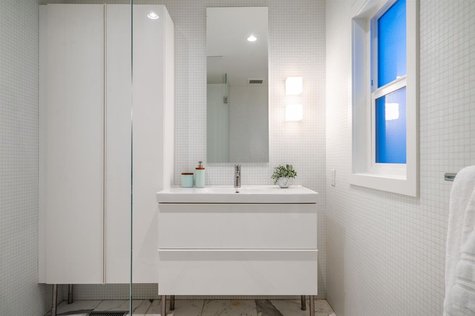 15 at 2011 Creelman Avenue, Kitsilano, Vancouver West