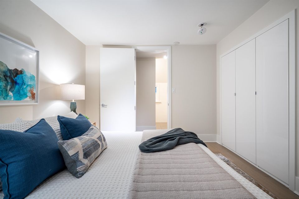 18 at 2011 Creelman Avenue, Kitsilano, Vancouver West