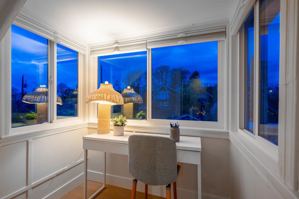 23 at 2011 Creelman Avenue, Kitsilano, Vancouver West