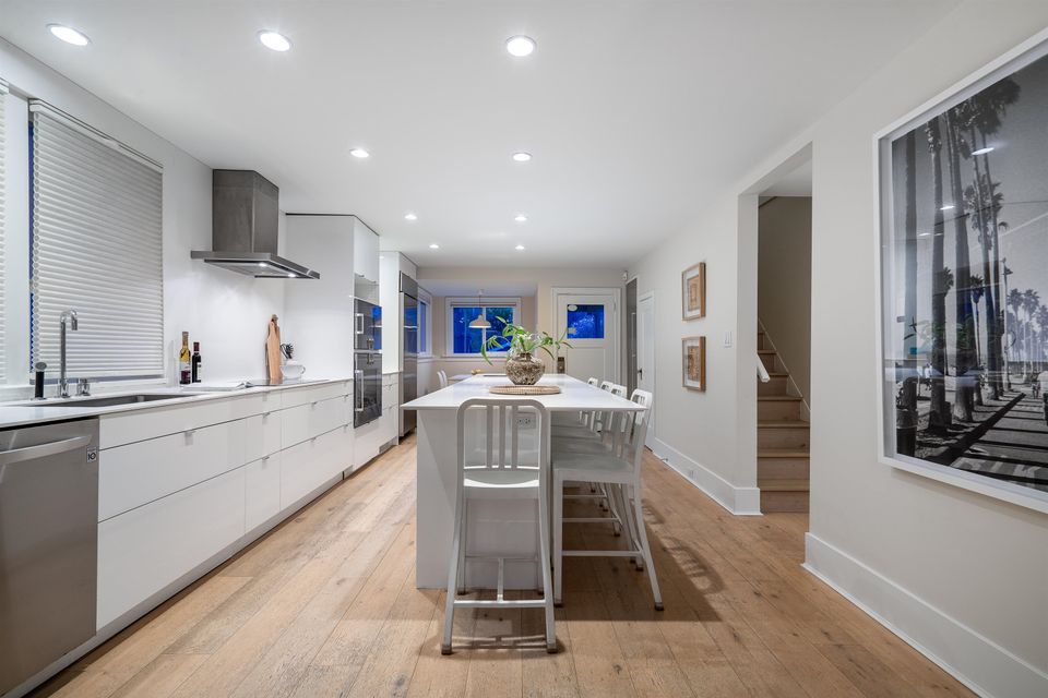 3 at 2011 Creelman Avenue, Kitsilano, Vancouver West