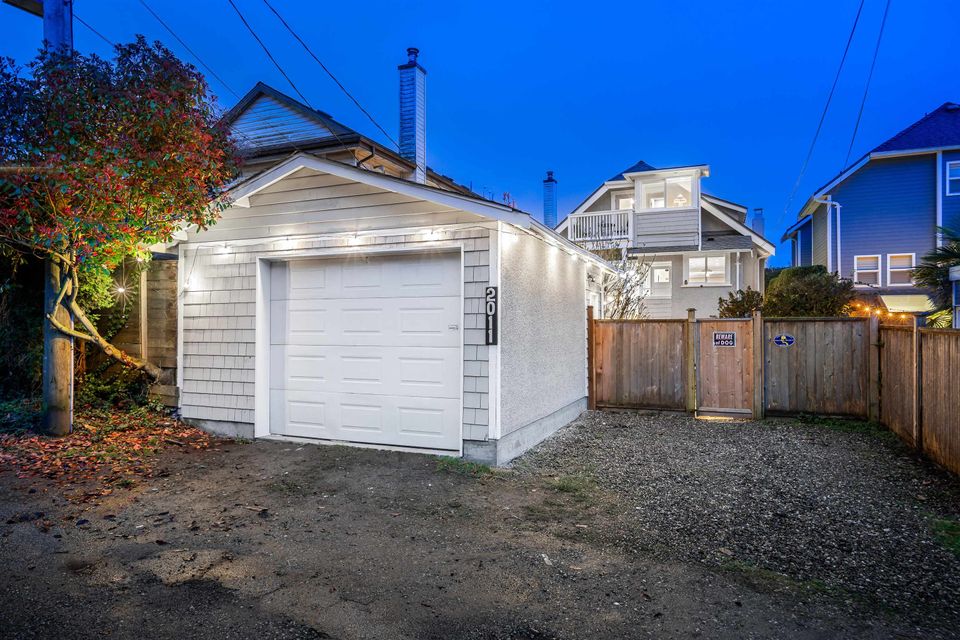 33 at 2011 Creelman Avenue, Kitsilano, Vancouver West