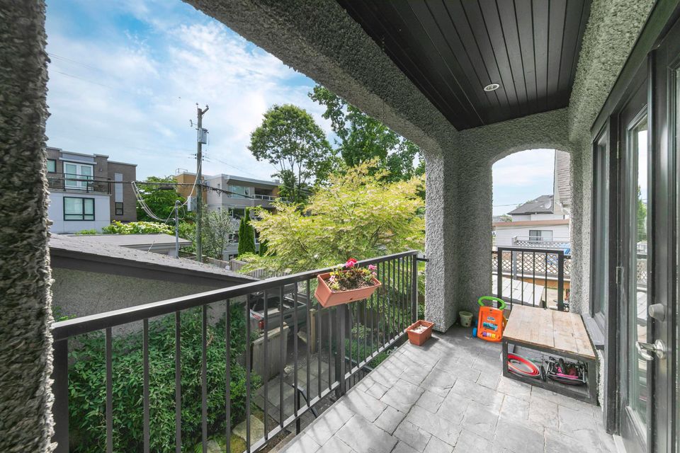 2436-w-8th-avenue-kitsilano-vancouver-west-07 at 2436 W 8th Avenue, Kitsilano, Vancouver West