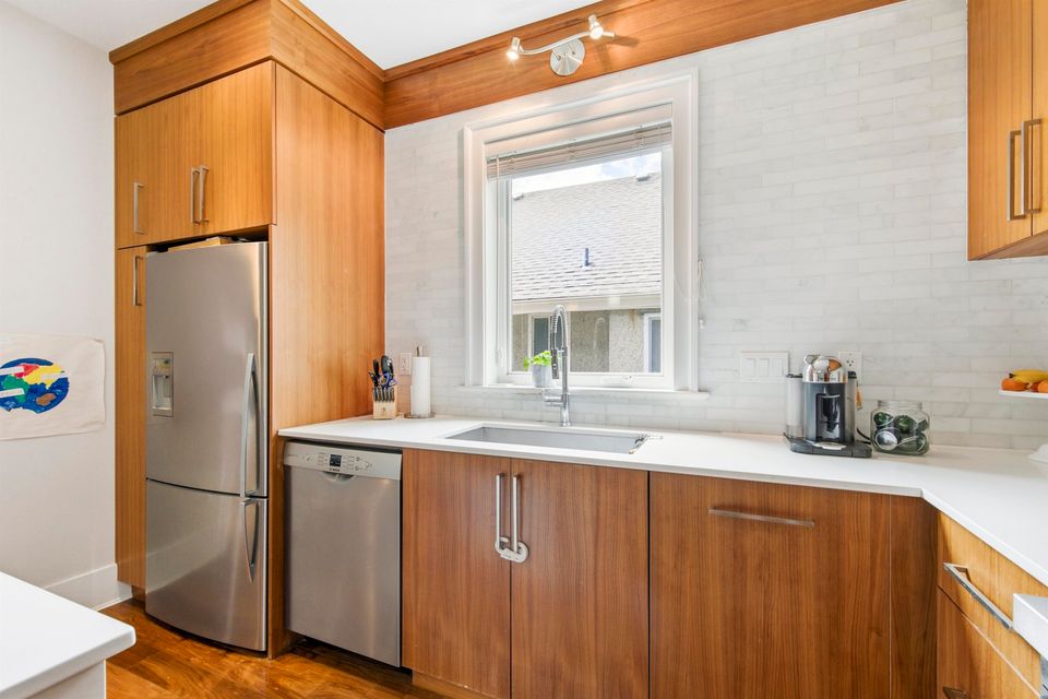 2436-w-8th-avenue-kitsilano-vancouver-west-16 at 2436 W 8th Avenue, Kitsilano, Vancouver West