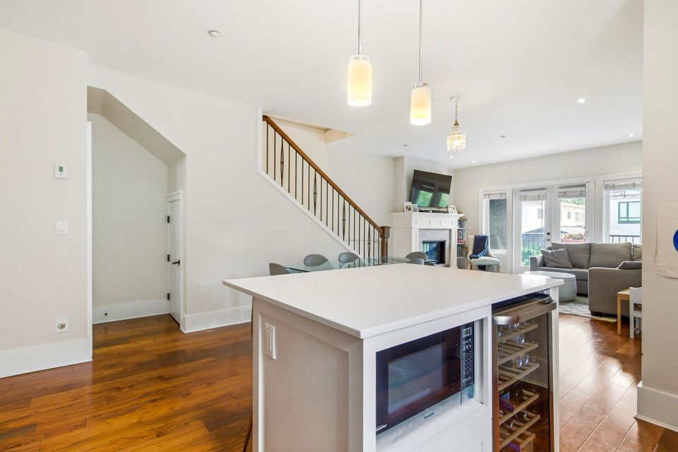 2436-w-8th-avenue-kitsilano-vancouver-west-17 at 2436 W 8th Avenue, Kitsilano, Vancouver West