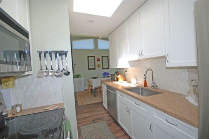262297294-8 at 401 - 1035 West 11th Avenue, Vancouver West