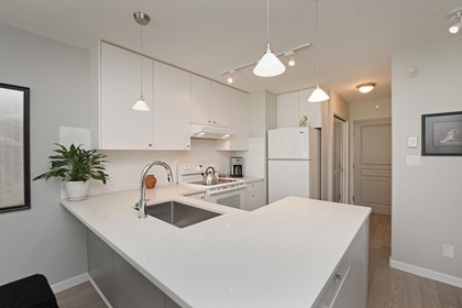 4 at 703 - 819 Hamilton Street, Downtown VW, Vancouver West