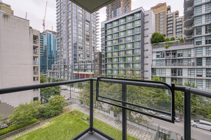 19 at 508 - 1212 Howe Street, Vancouver West