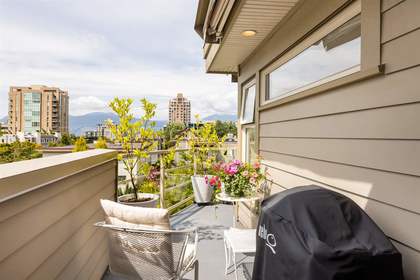 15 at PH 401 - 1586 West 11th Avenue, Vancouver West